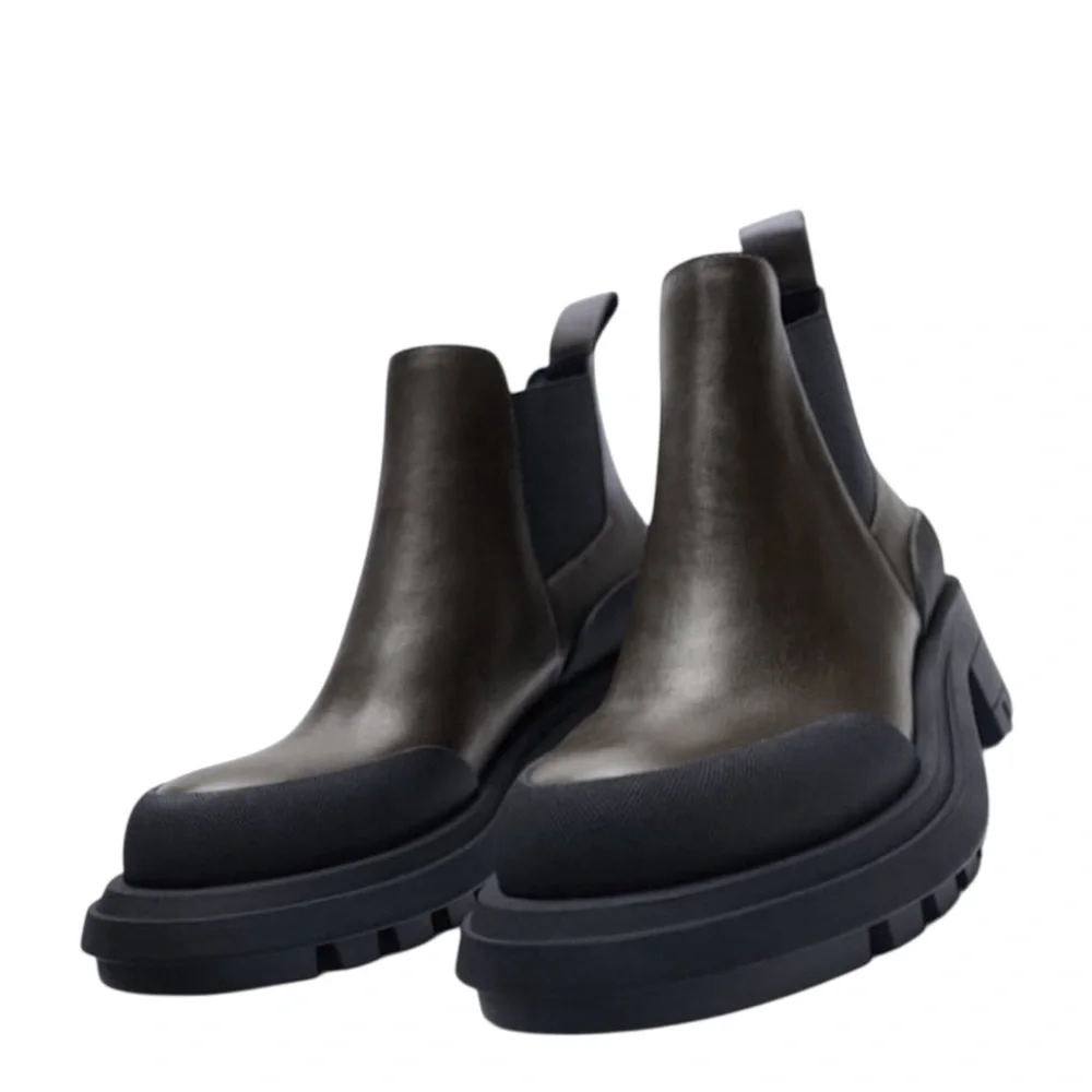 Zara Black and Brown Ankle Boots - Picture 2 of 9
